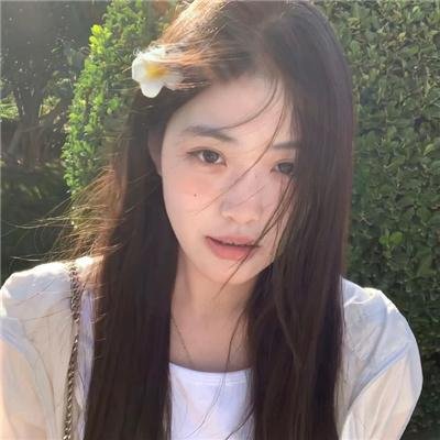 接近无限的白